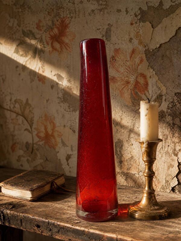 Vase en verre soufflé rouge bullé style Murano, années 80-90