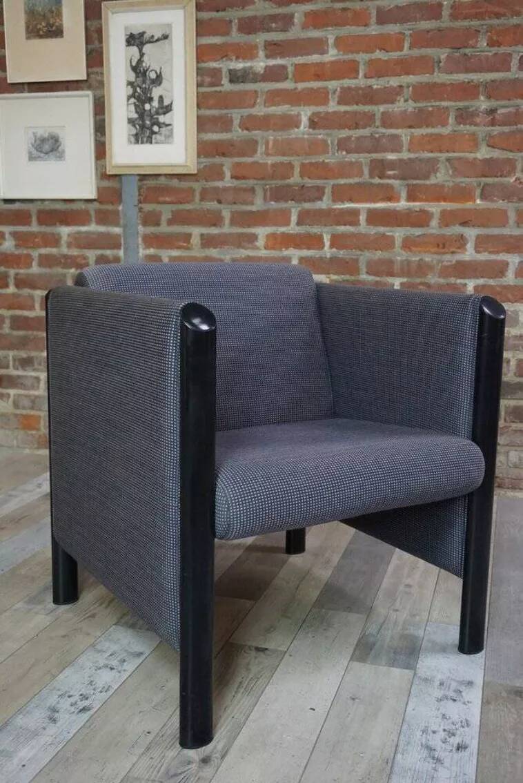 1980s Club armchair in fabric and metal