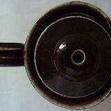 Teapot in sandstone of Elfriede Tataki-Kopp