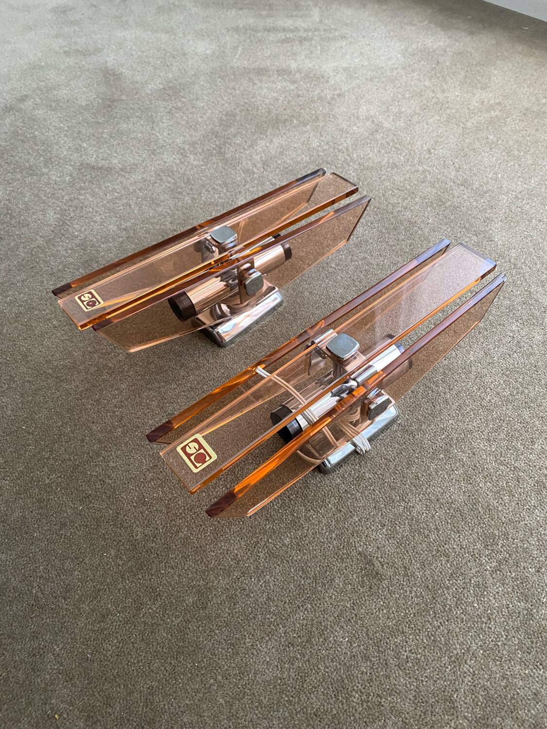 Pair of wall lights from the 1960s, Italy.