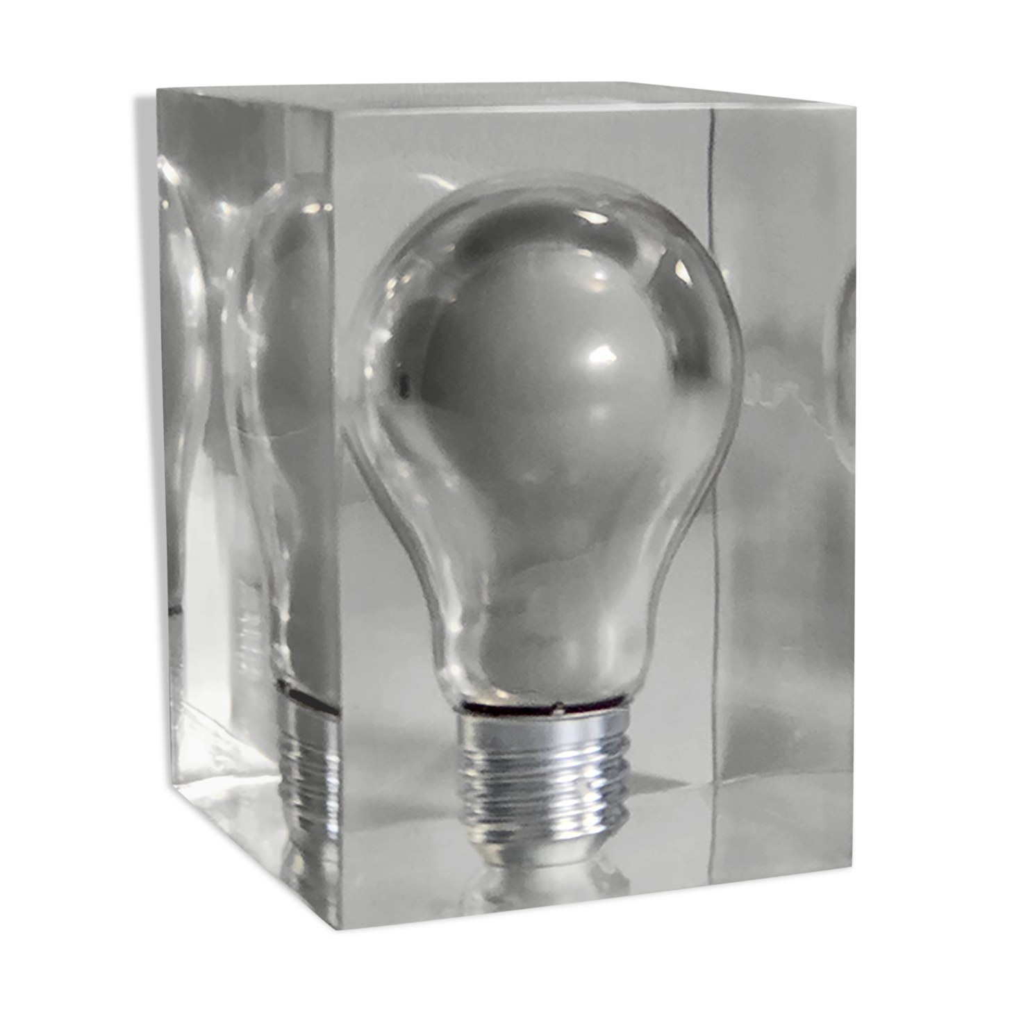 Sculpture inclusion in resin of a blue phosphorescent bulb attributed to Pierre Giraudon, 1970