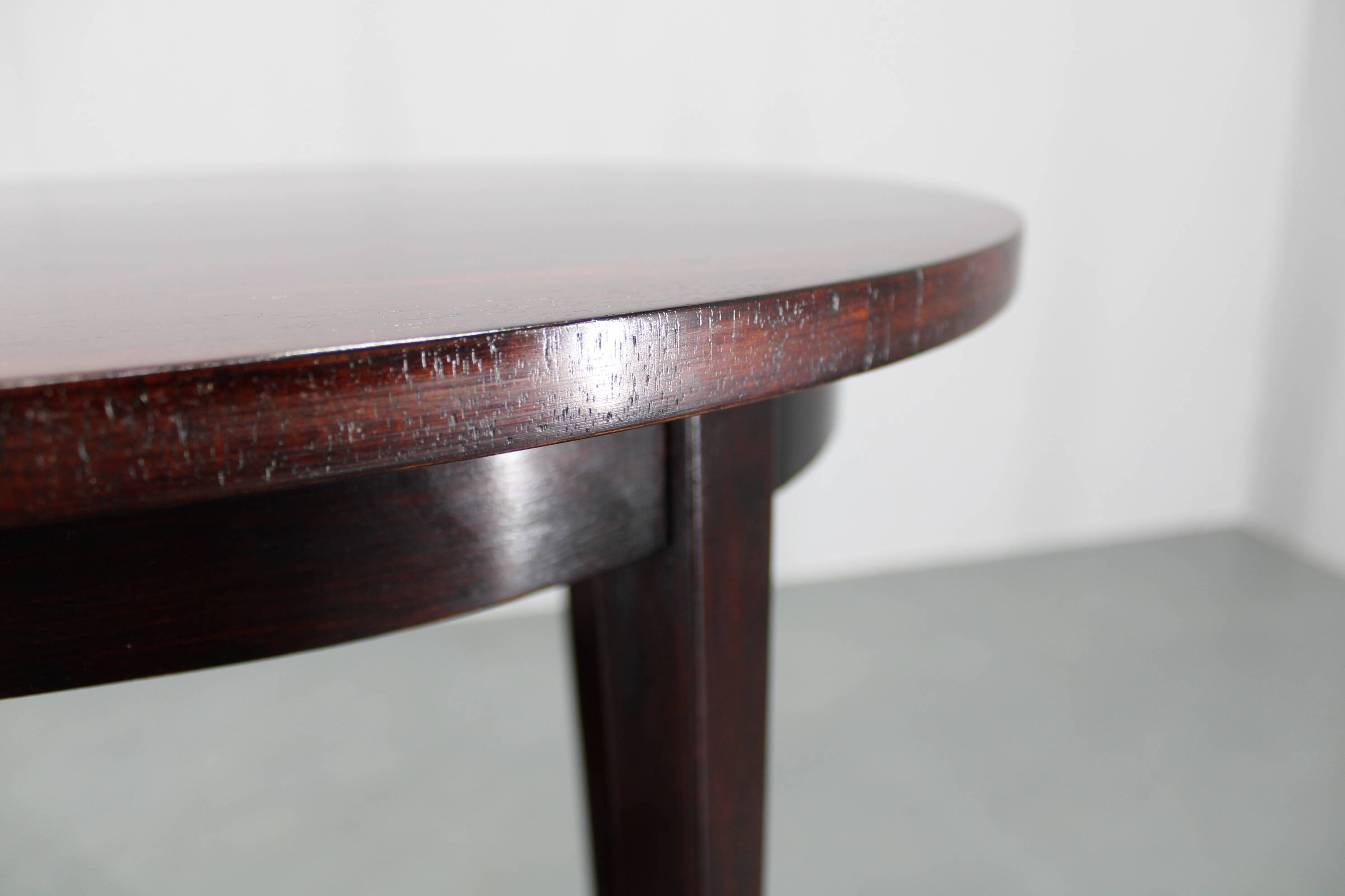1930s pair of restored Thonet side tables No. 206, Czechoslovakia