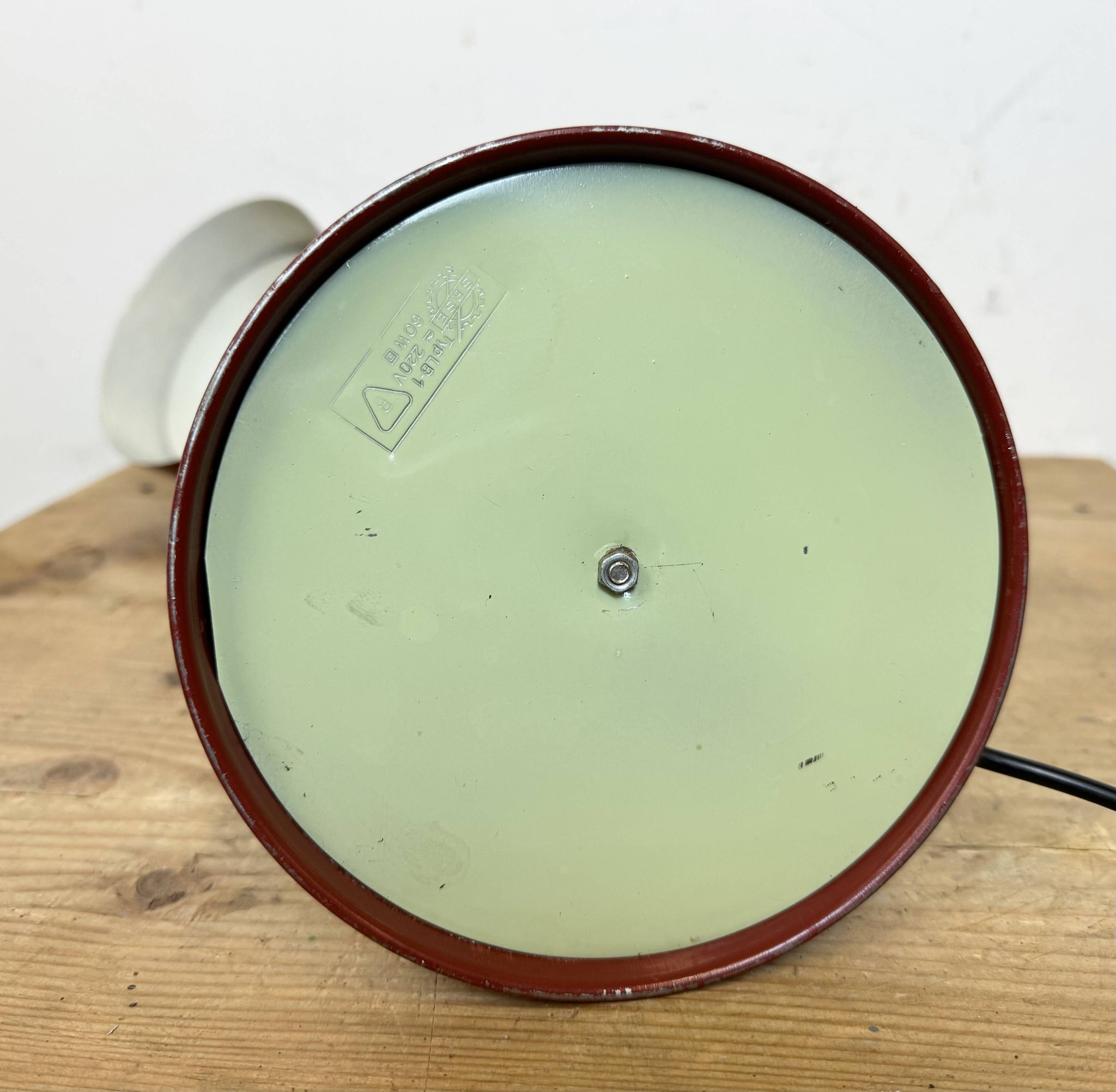 Lampe de Table Industrielle Rouge à Col de Cygne, 1960s