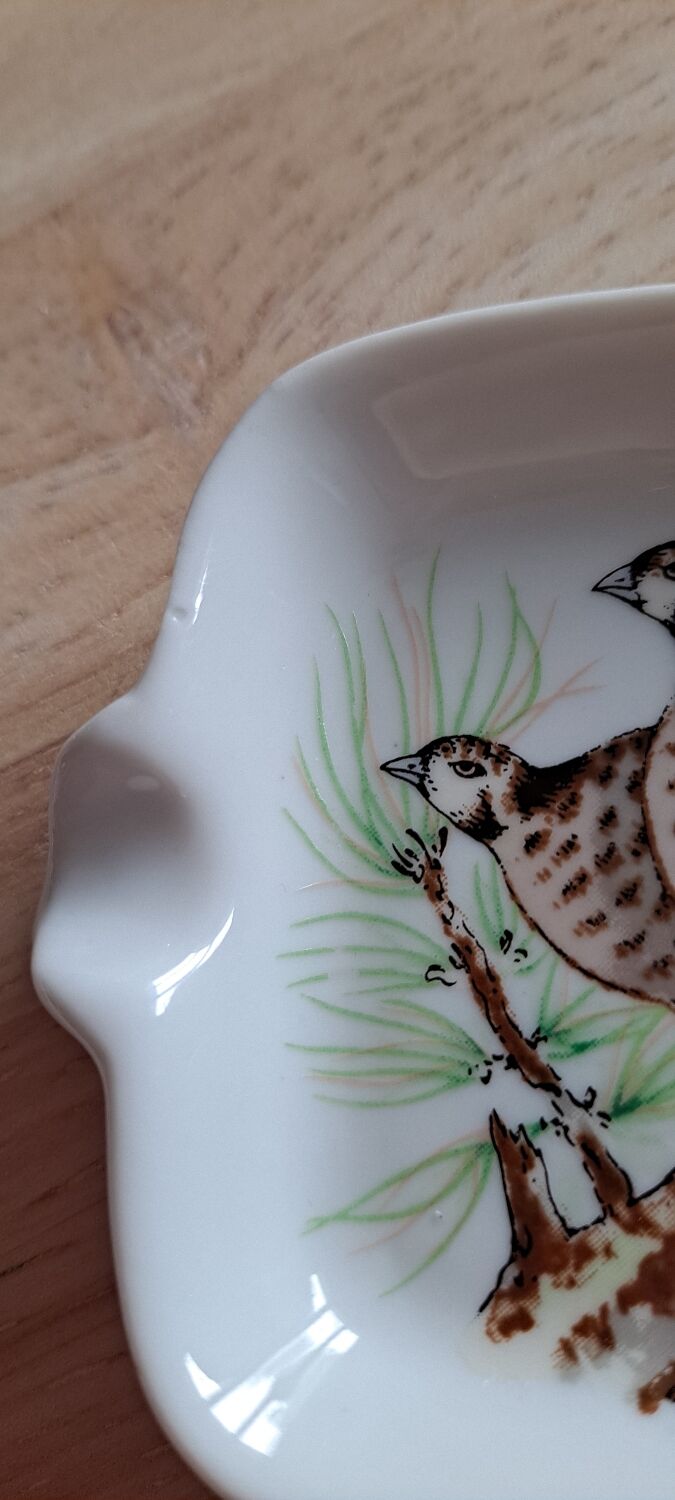 Porcelain ashtray cup with birds