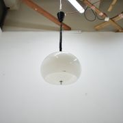 Suspension Meblo du milieu du siècle, Design Harvey Guzzini, Italie, années 1970