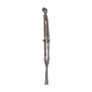Vintage suspension in macramé
