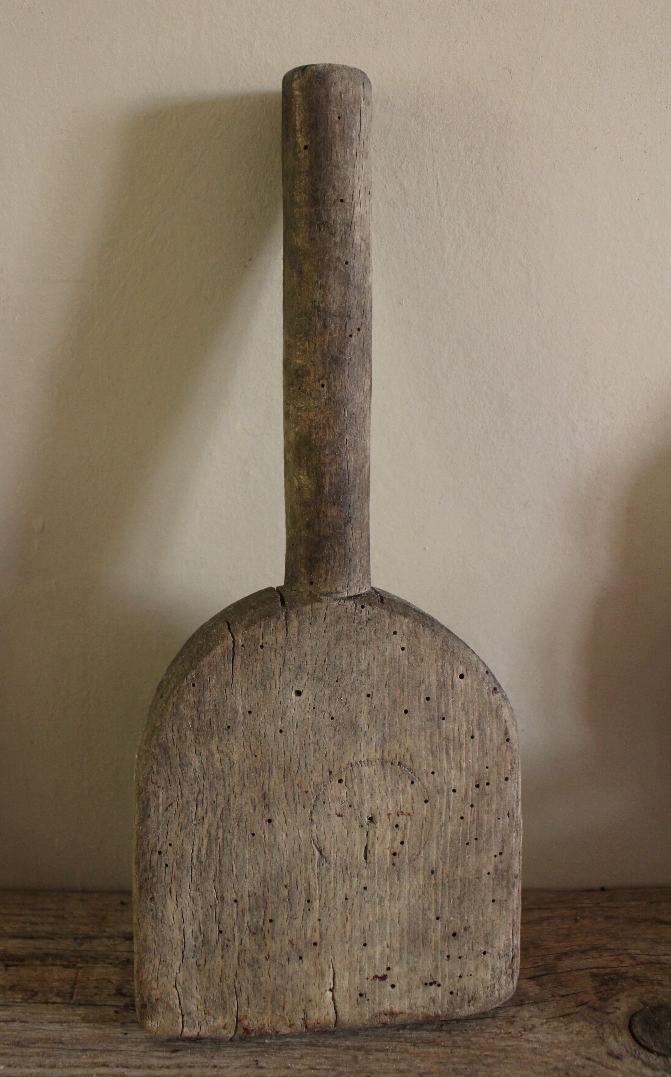 Clothes beater wood cutting board