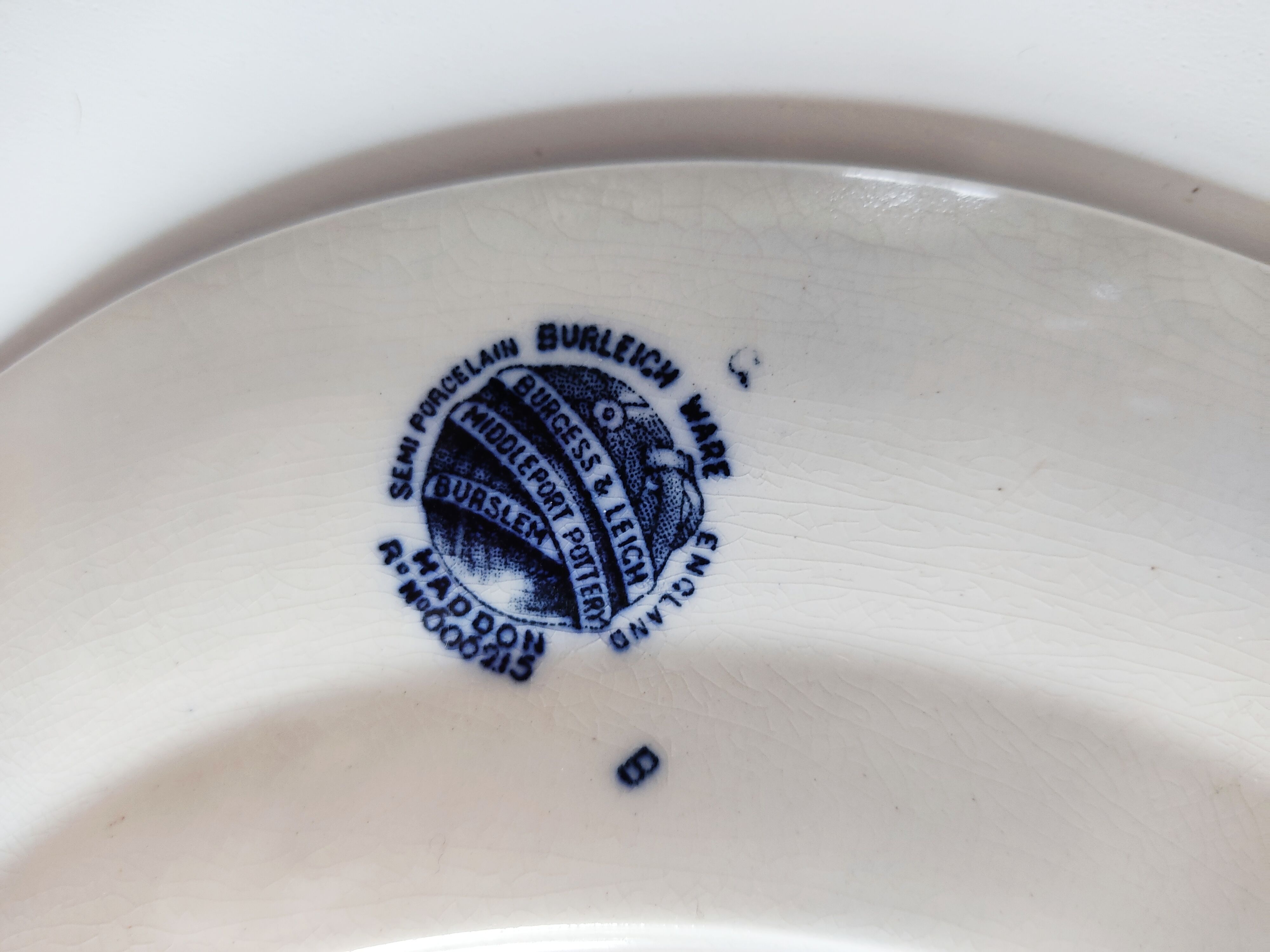 Paire d'assiettes anglaises décor bleu