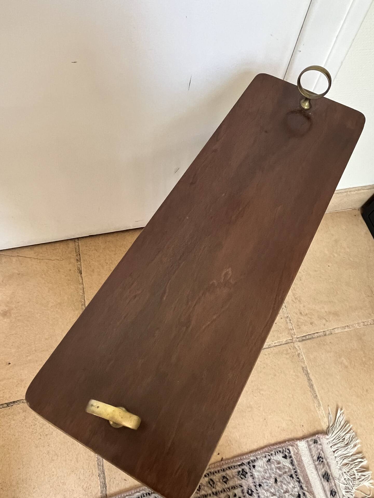 Folding magazine rack with shelf