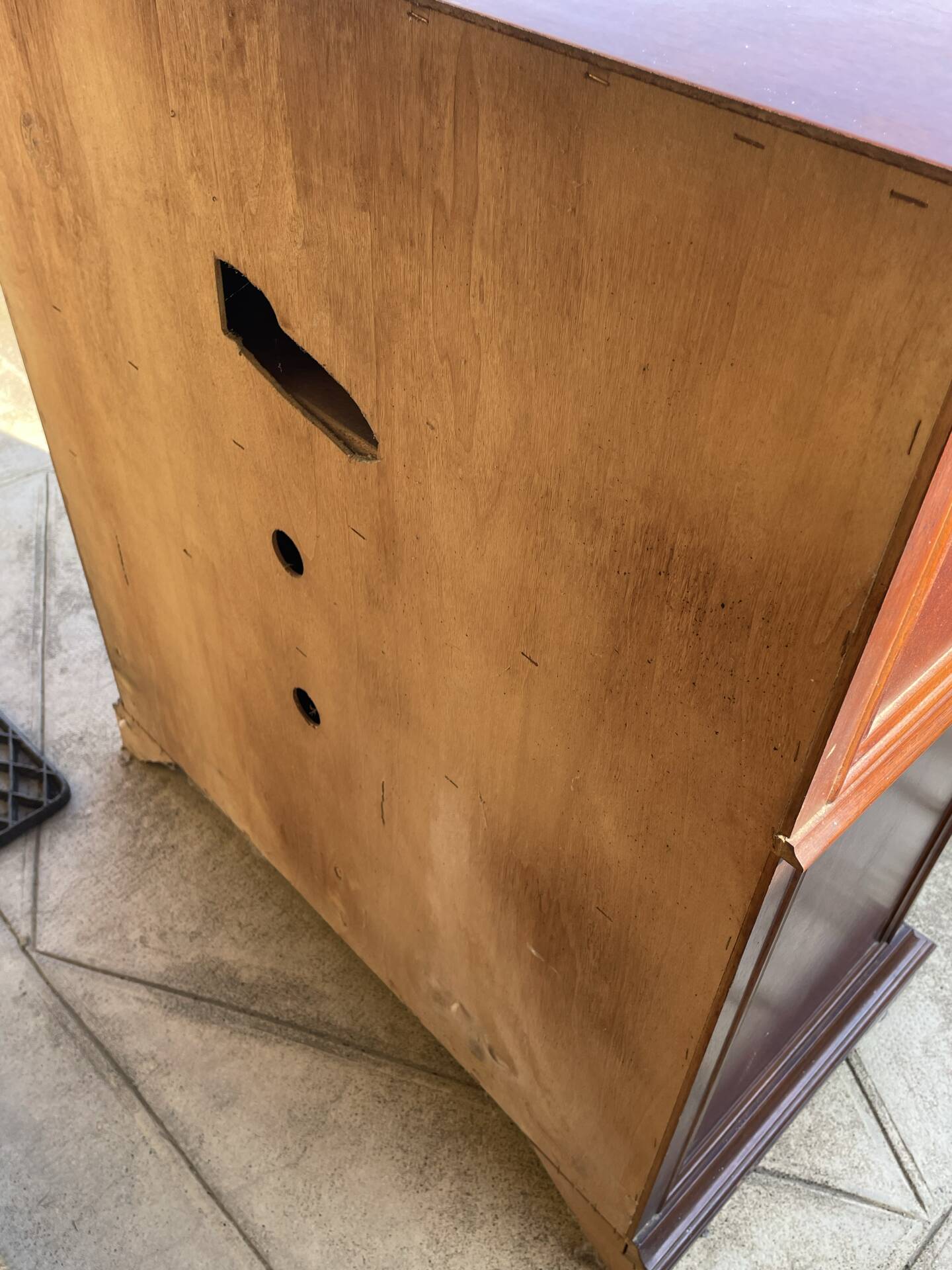 Vinyl cabinet