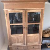 GLASS CABINET
