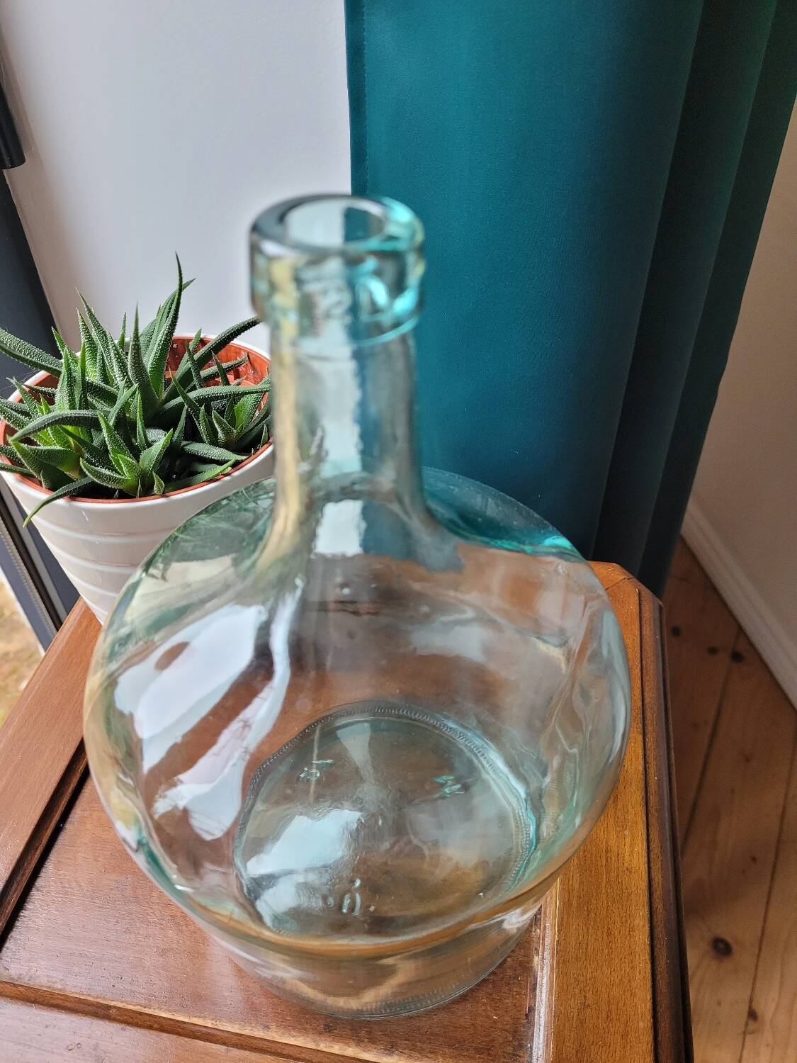 Blue transparent demijohn vase