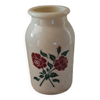 vintage 60s vase in cream opaline red roses