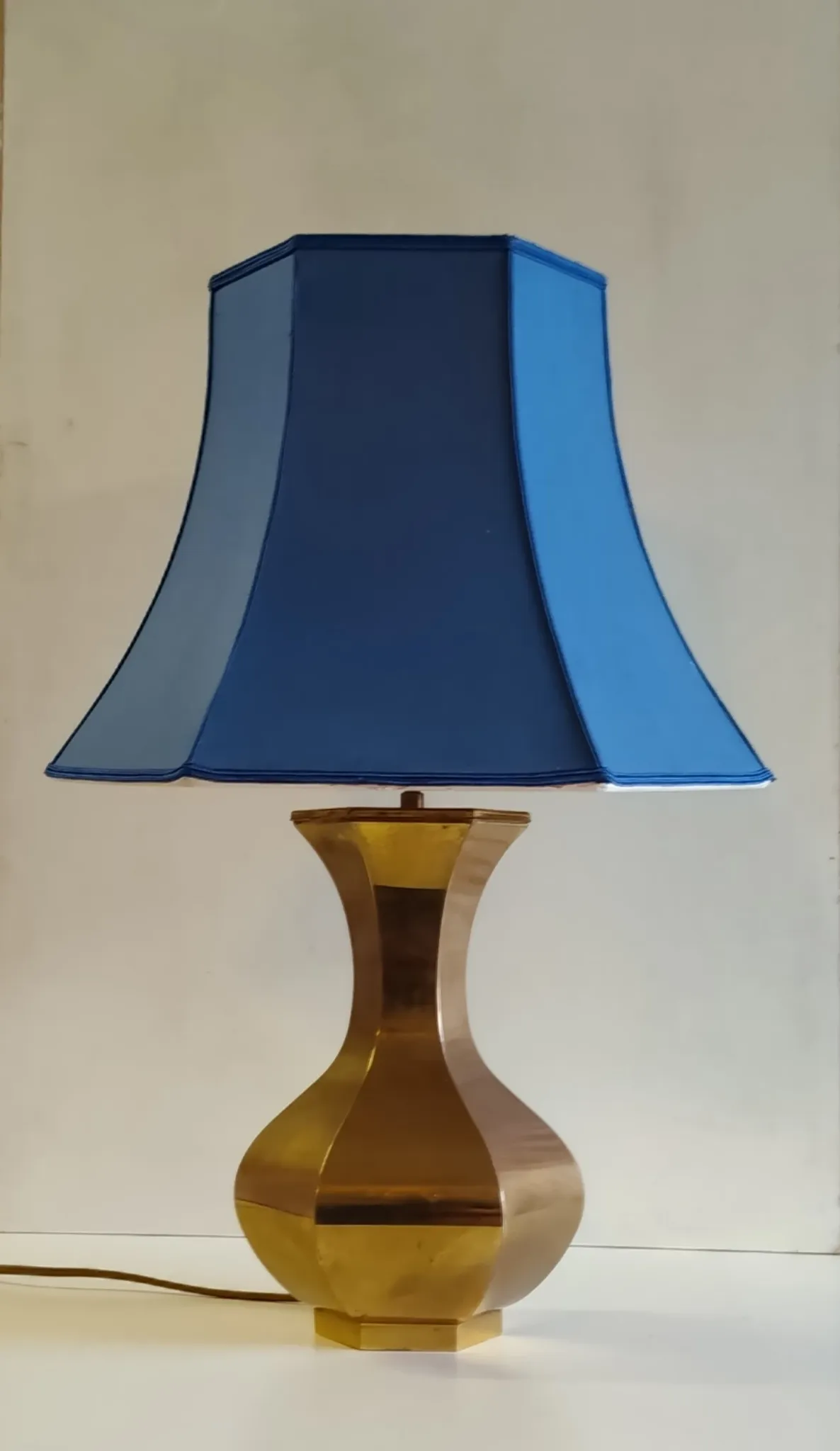 70's design table lamp in gold brass and blue fabric