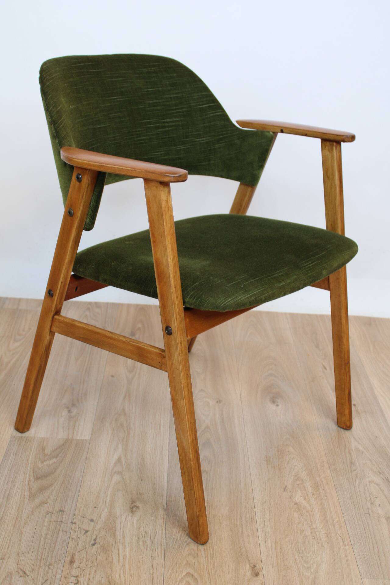 Vintage green velvet armchair 1960 suede
