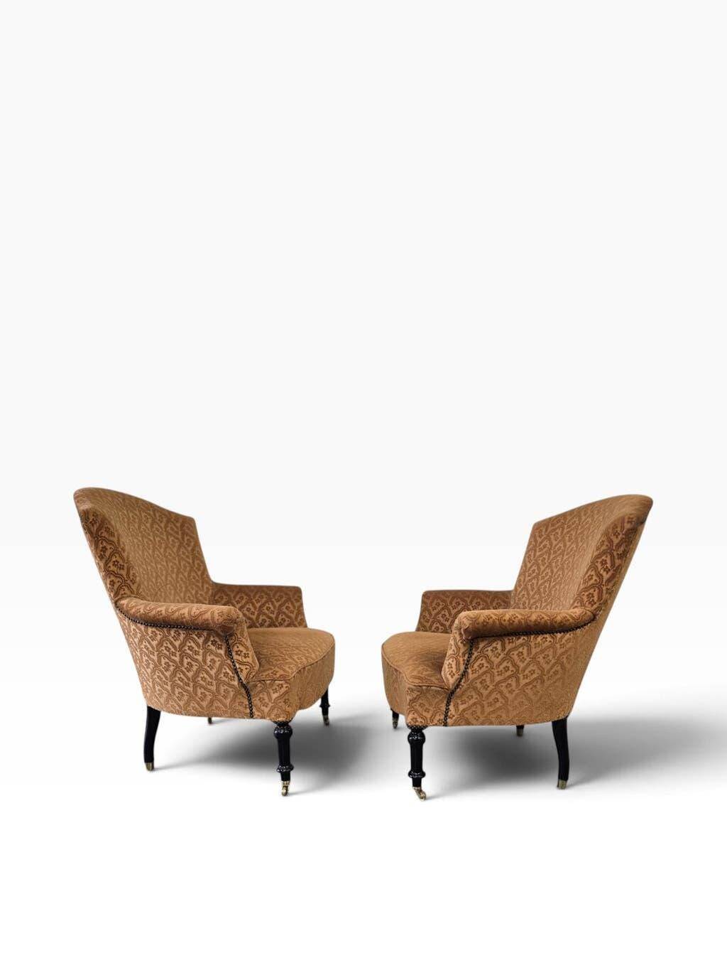 Set of 2 vintage salmon pink armchairs / club chairs