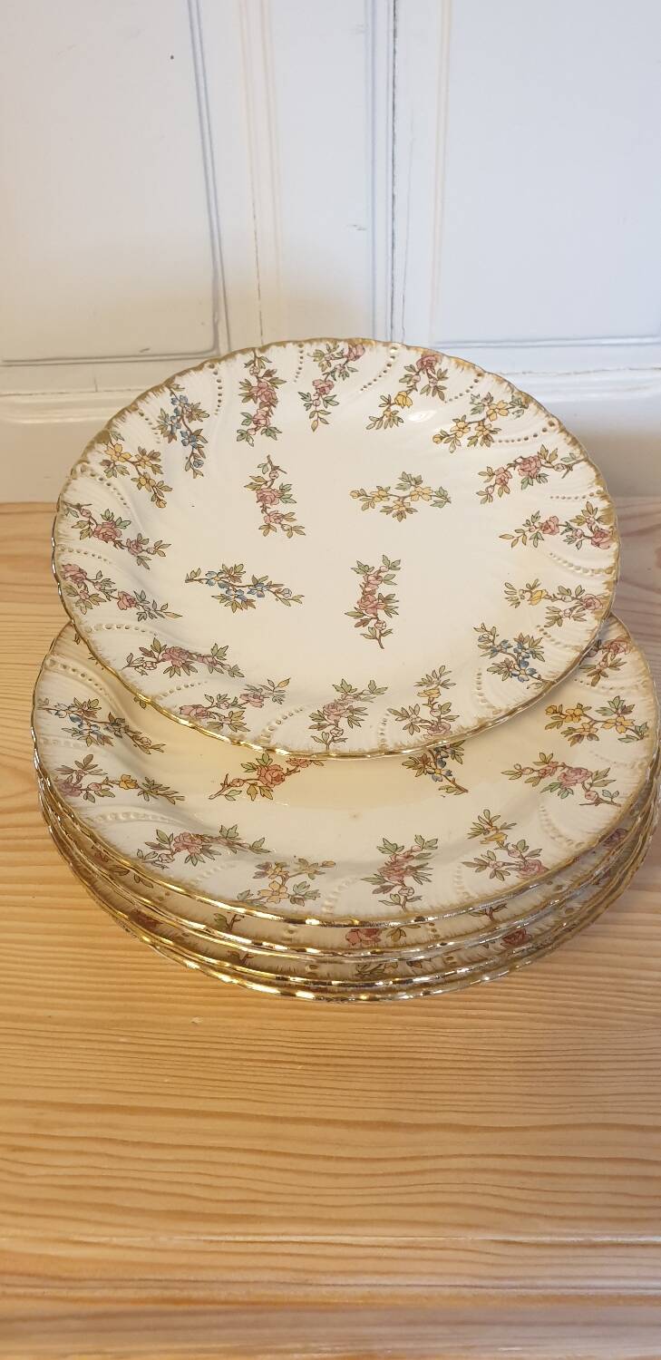 Six Louis XV plates from Sarreguemines