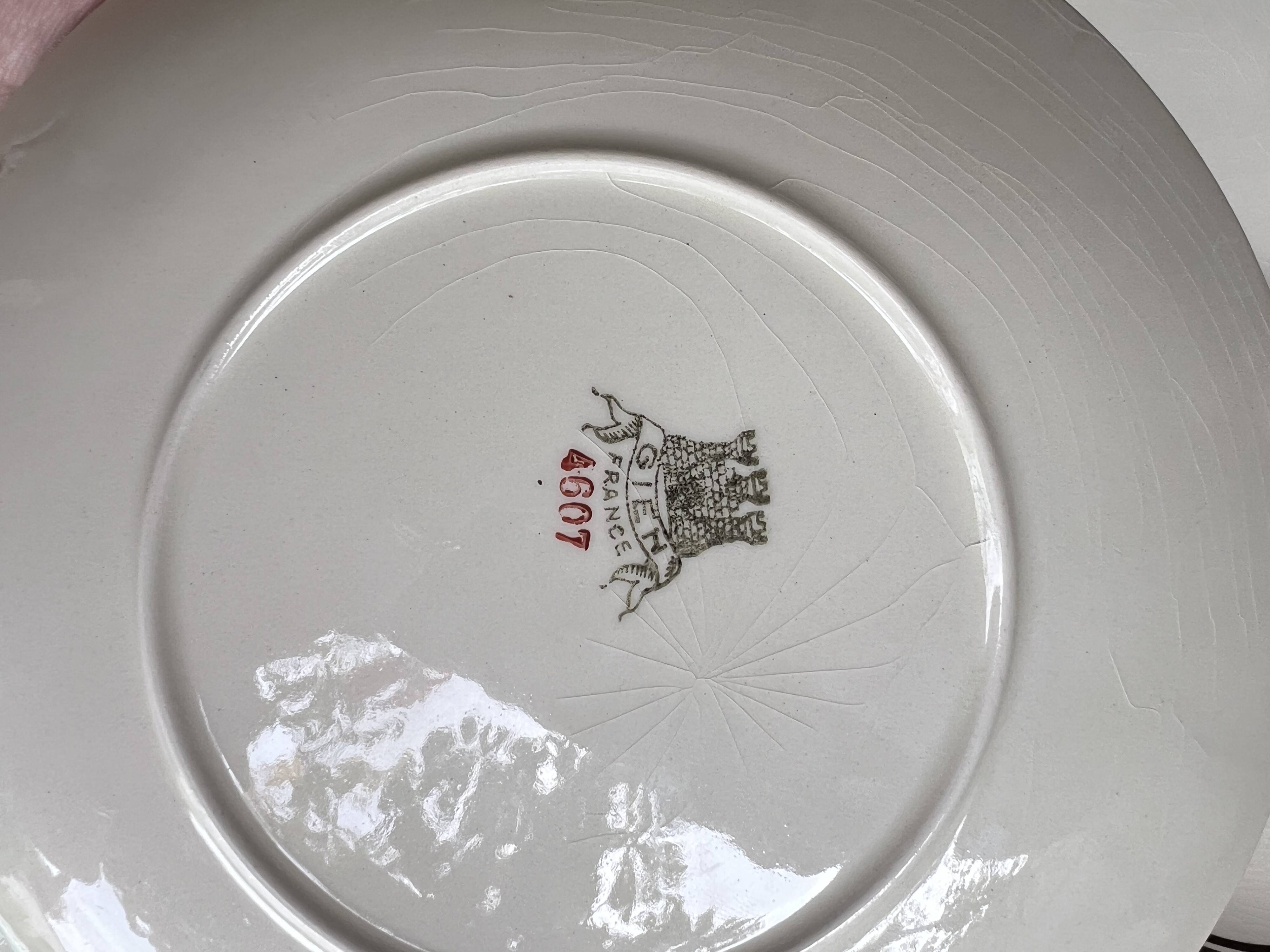 5 vintage Gien dessert plates, model 4607