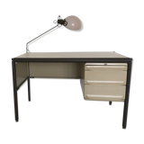 Vintage Ronéo desk with Guzzini lamp