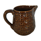 Wine pitcher