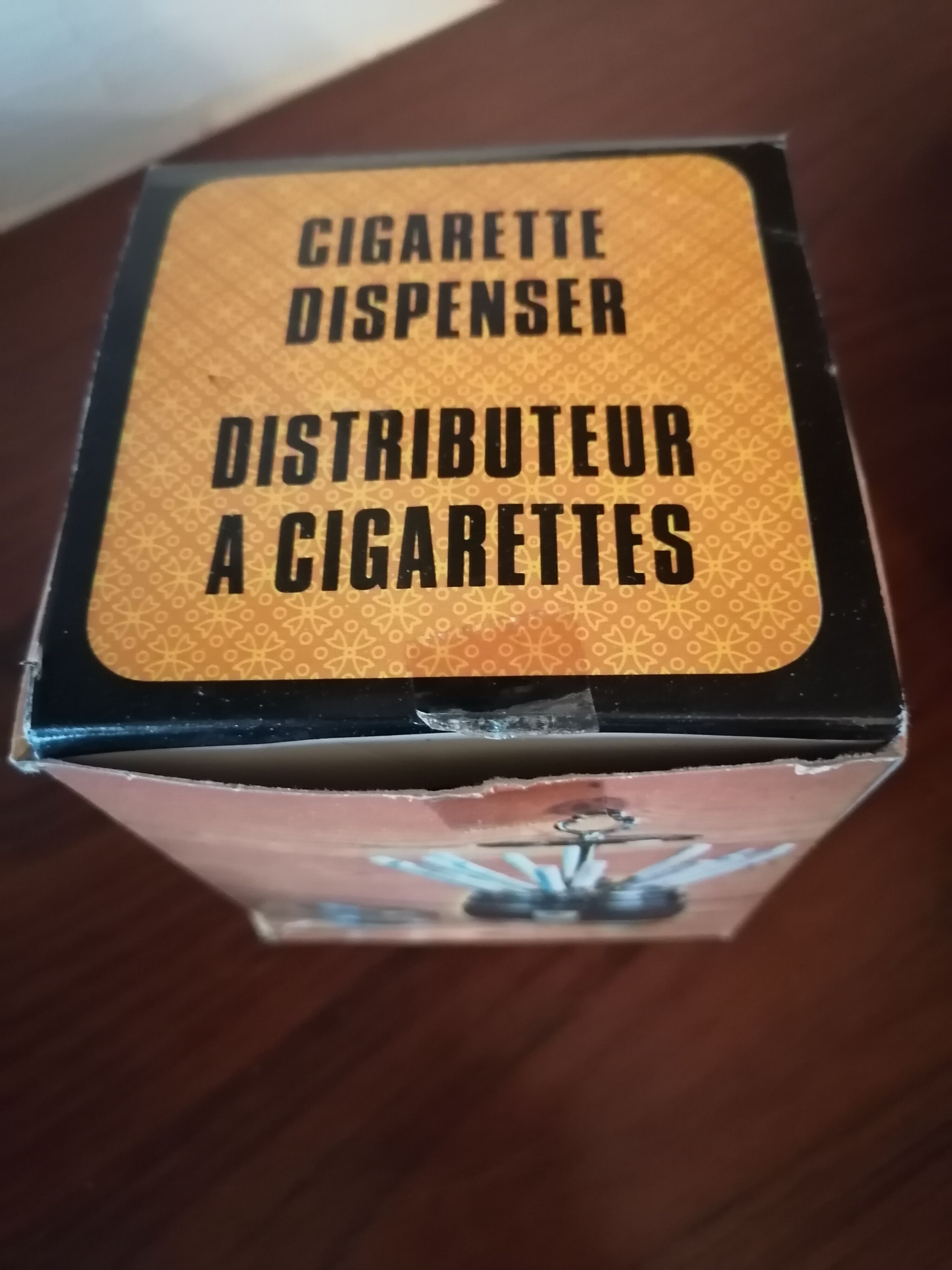 Cigarette holder form barrel and box 1960