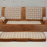 Cinna sofa. Circa 1970. Foam and "caramel" leather. 3 seats.