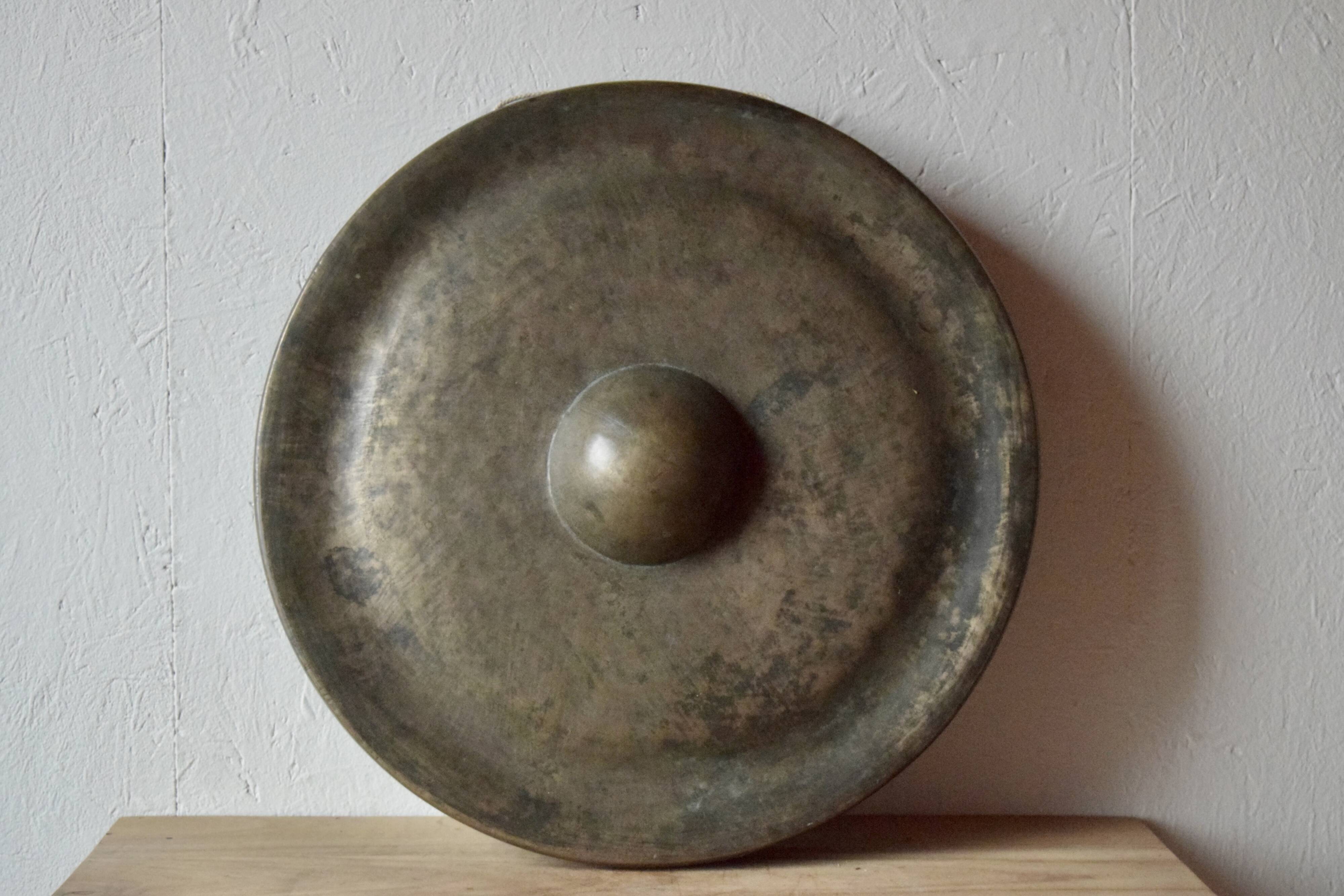 Old Asian gong - 46 cm