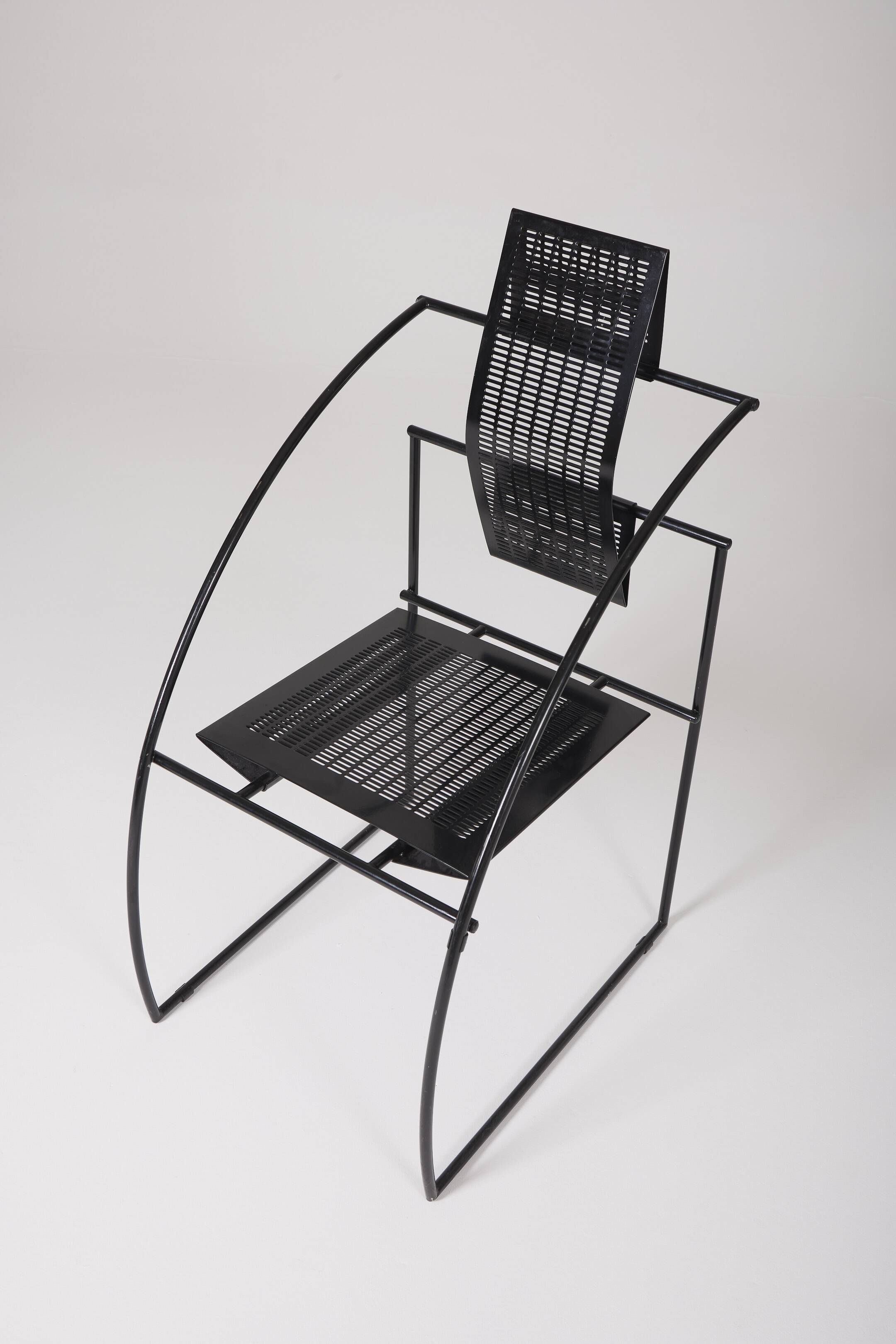 Black metal chair "Quinta" Mario Botta