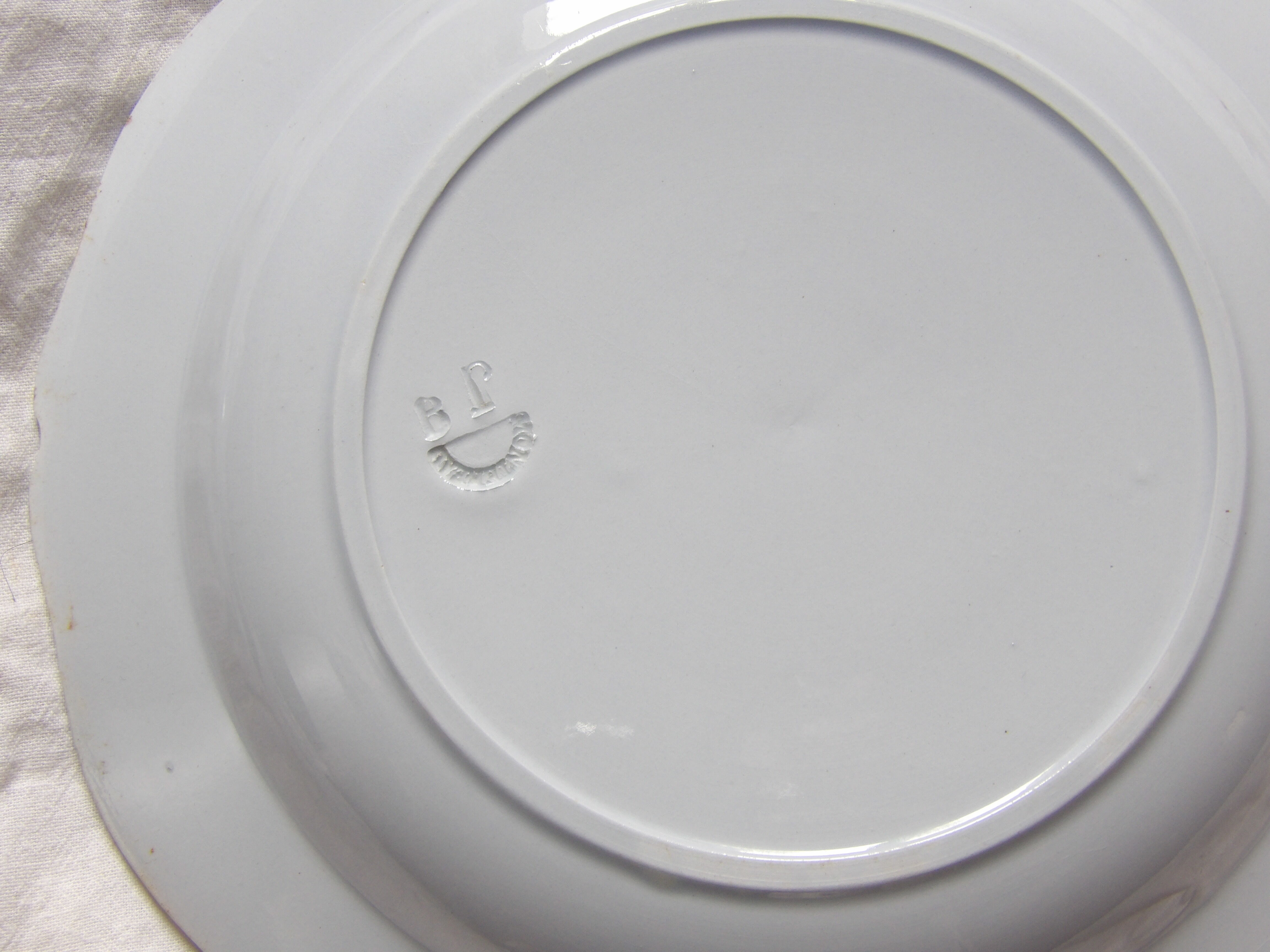 6 hollow plates Montereau faience fine before 1819 white pearl mark in hollow " b . i. "