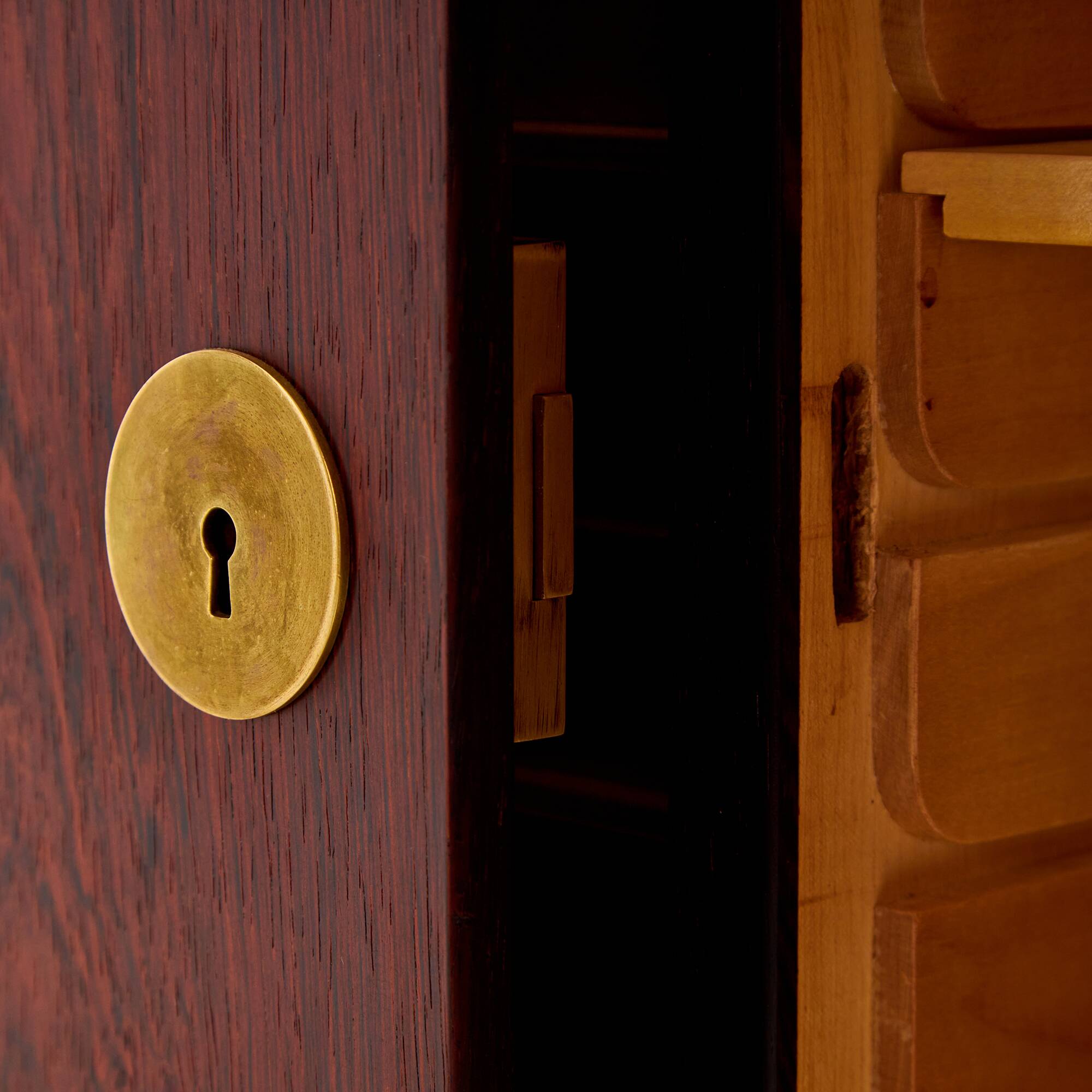 MODEL A 232 / CHINA ROSEWOOD CABINET BY BØRGE MOGENSEN FOR FDB MØBLER (MK9358)