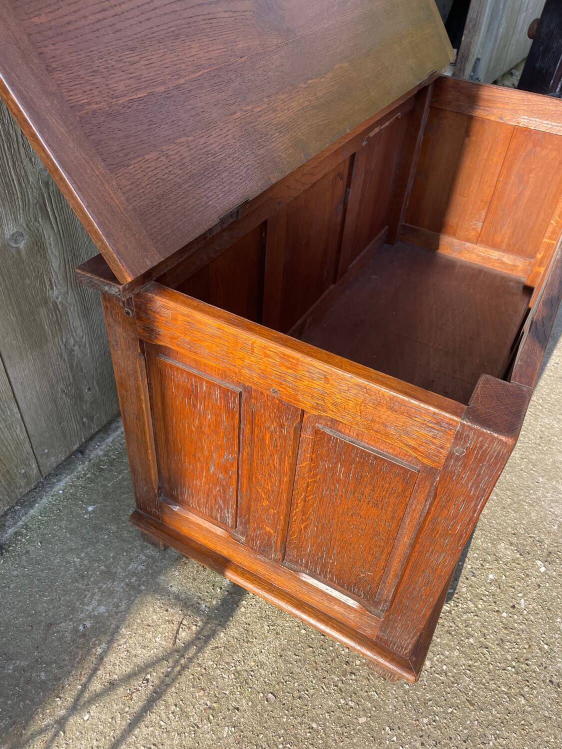 19th century Renaissance style napkin chest