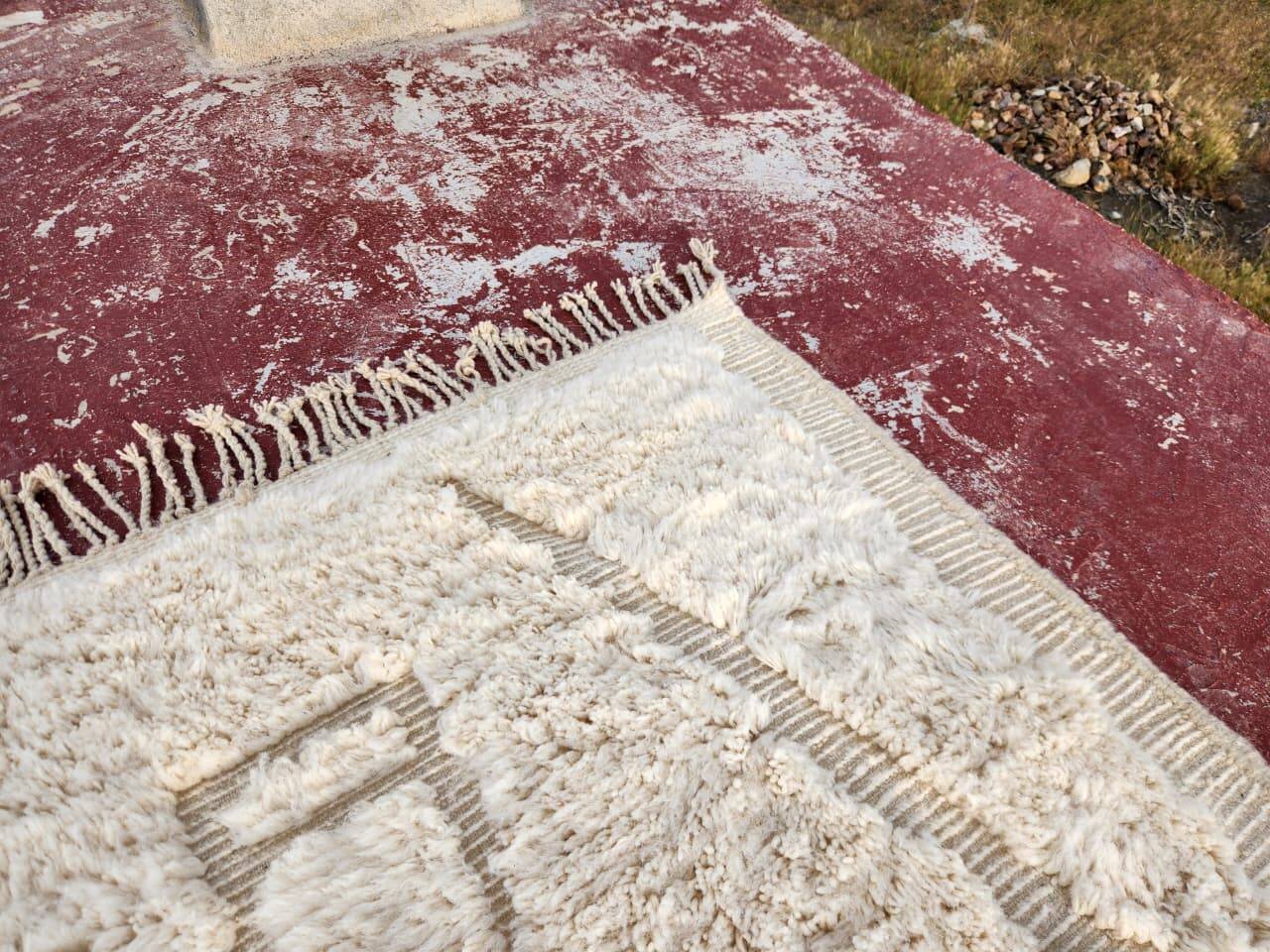 Authentic Beni Ouarain rug 300 x 200 cm in natural wool