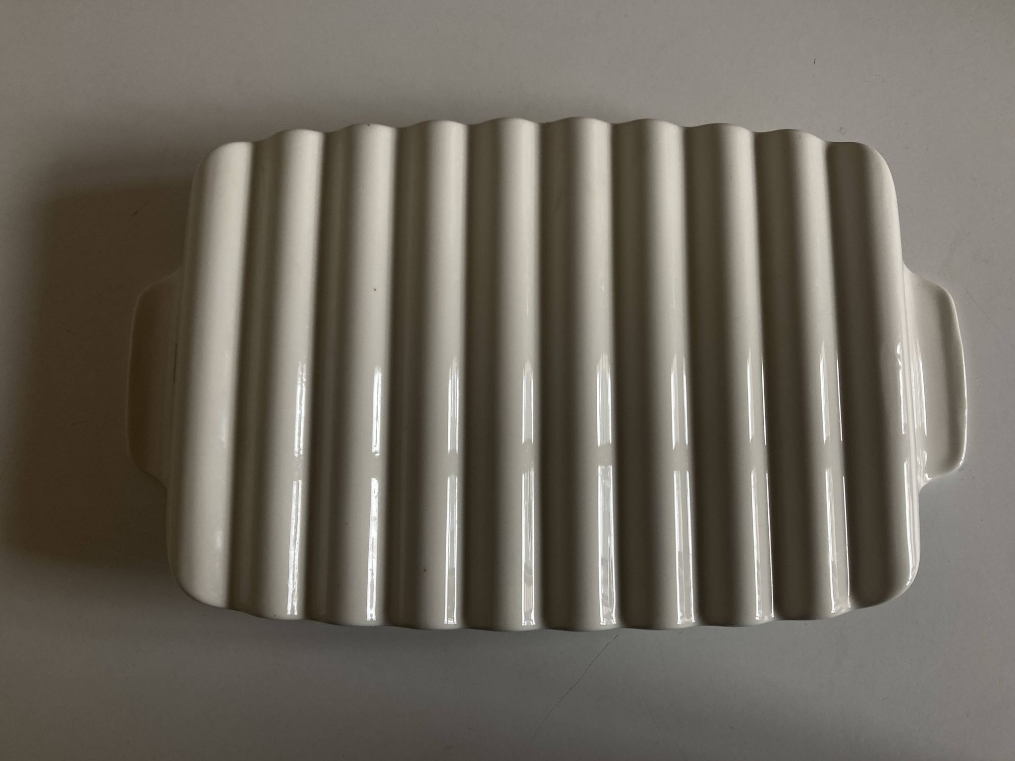 Villeroy & Boch white wavy earthenware tray 1970