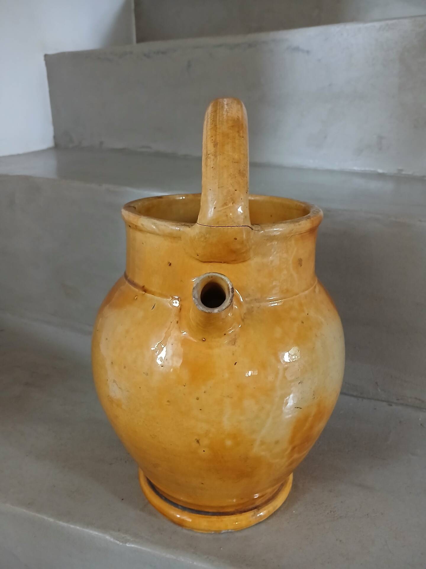 Old Provençal jug from Vallauris