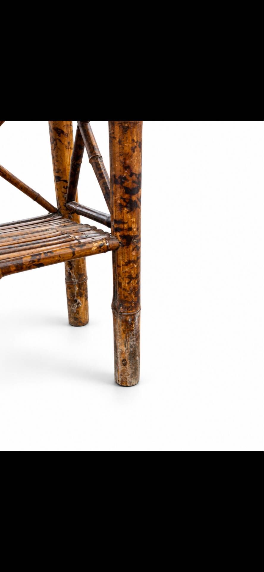Antique bamboo shelf with 4 levels – Japonese style