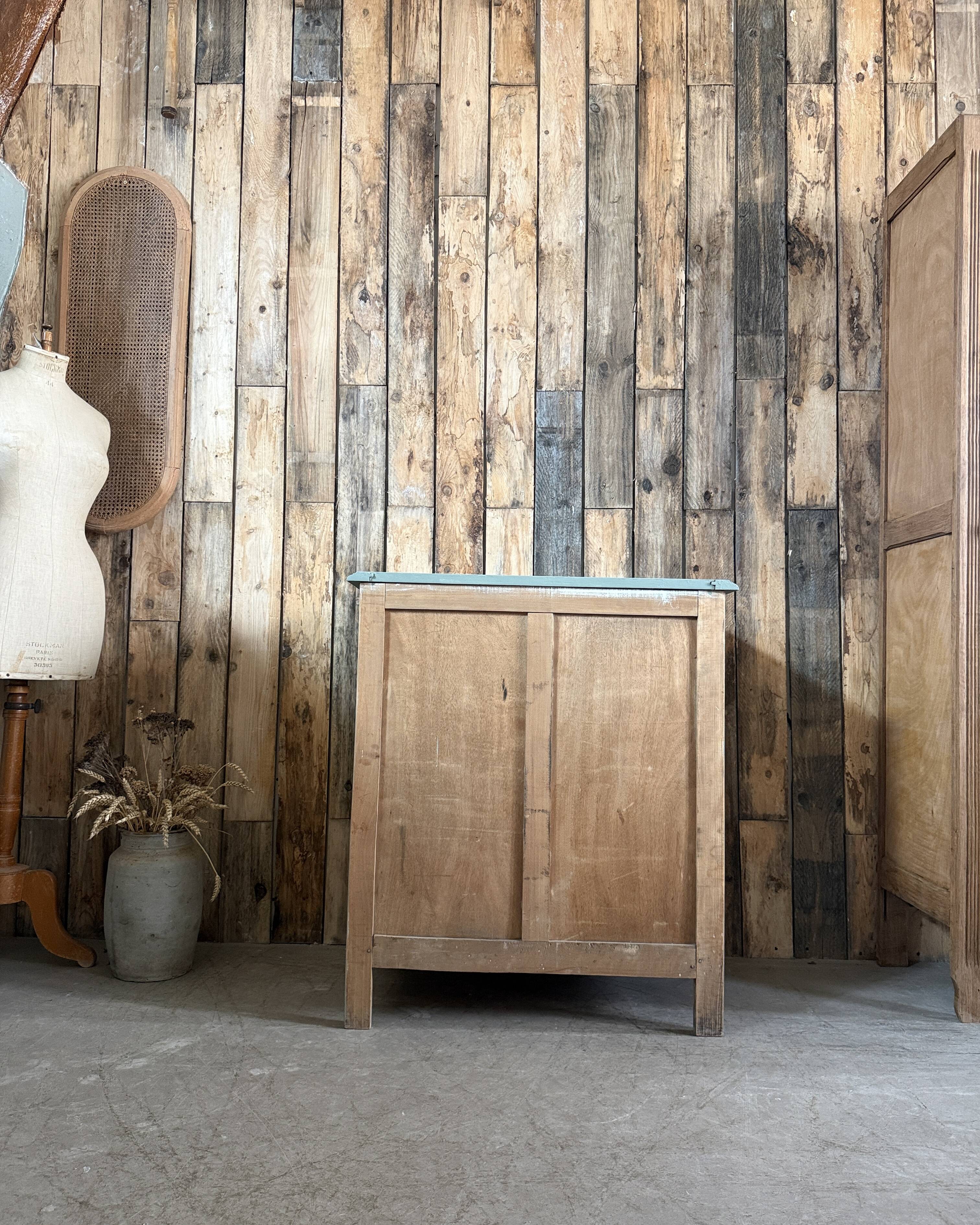 Commode de style Art Déco verte (rénovée)