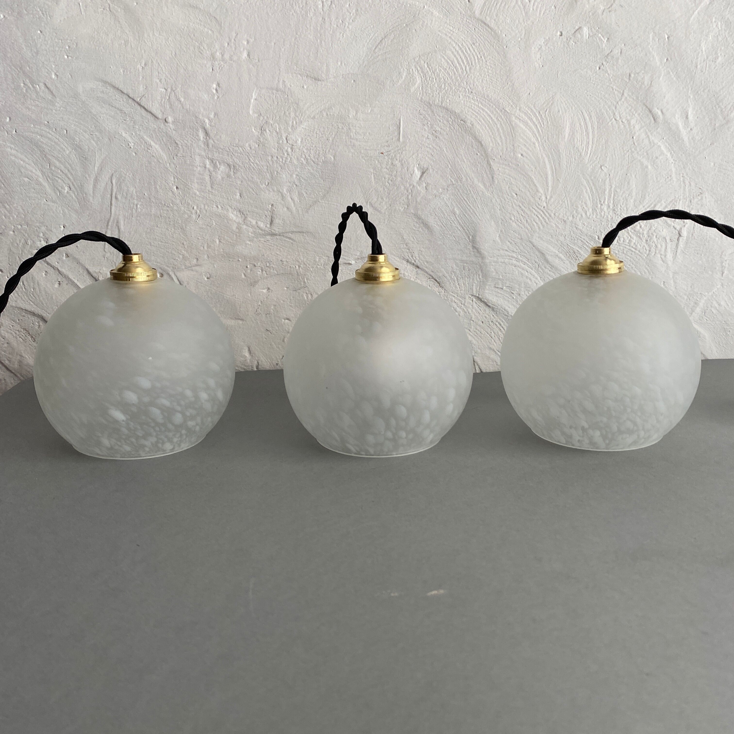 Lot 3 Clichy vintage glass hanging lamps