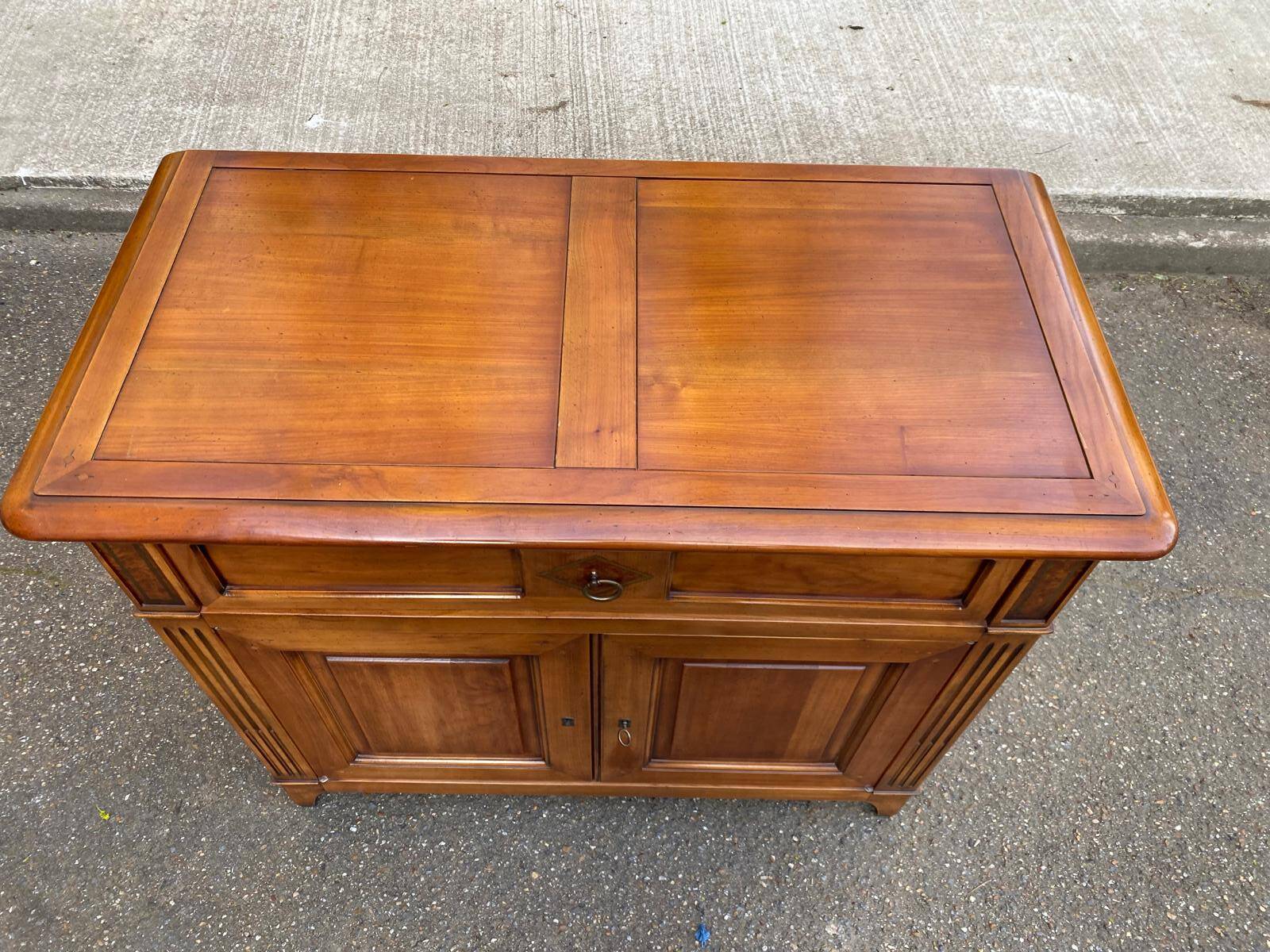 Louis XVI buffet made of solid wood from the 1950s.