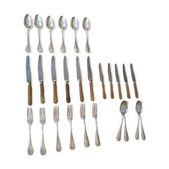 Ensemble de couverts