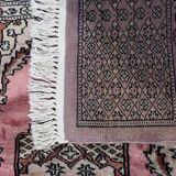 Oriental carpet from Pakistan: 1.83 x 2.75 meters. Completely handmade. Quality: wool