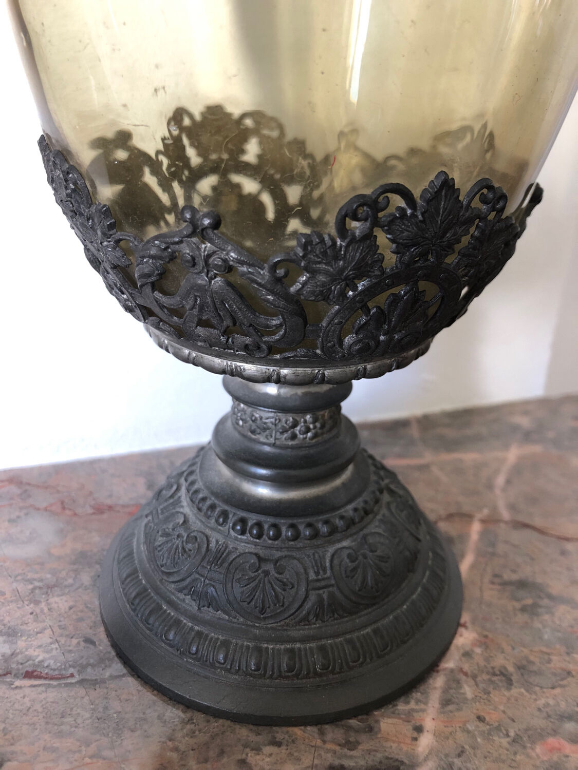 Aiguière étain et verre soufflé XIX style renaissance