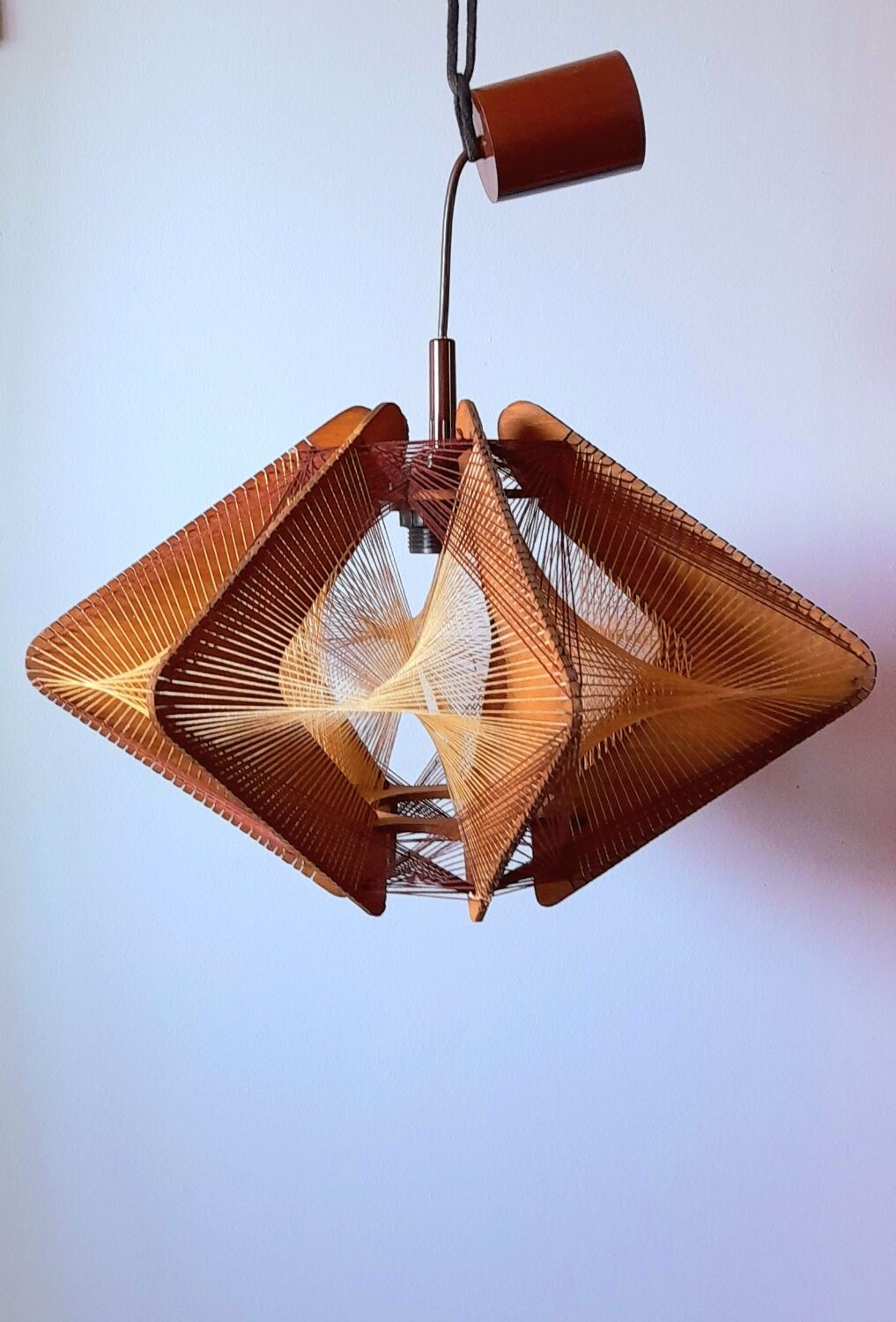 Suspension scandinave 70s