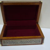Box box in mother-of-pearl marquetry in oriental style