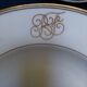 12 assiettes creuses porcelaine de Limoges filet or et monogramme