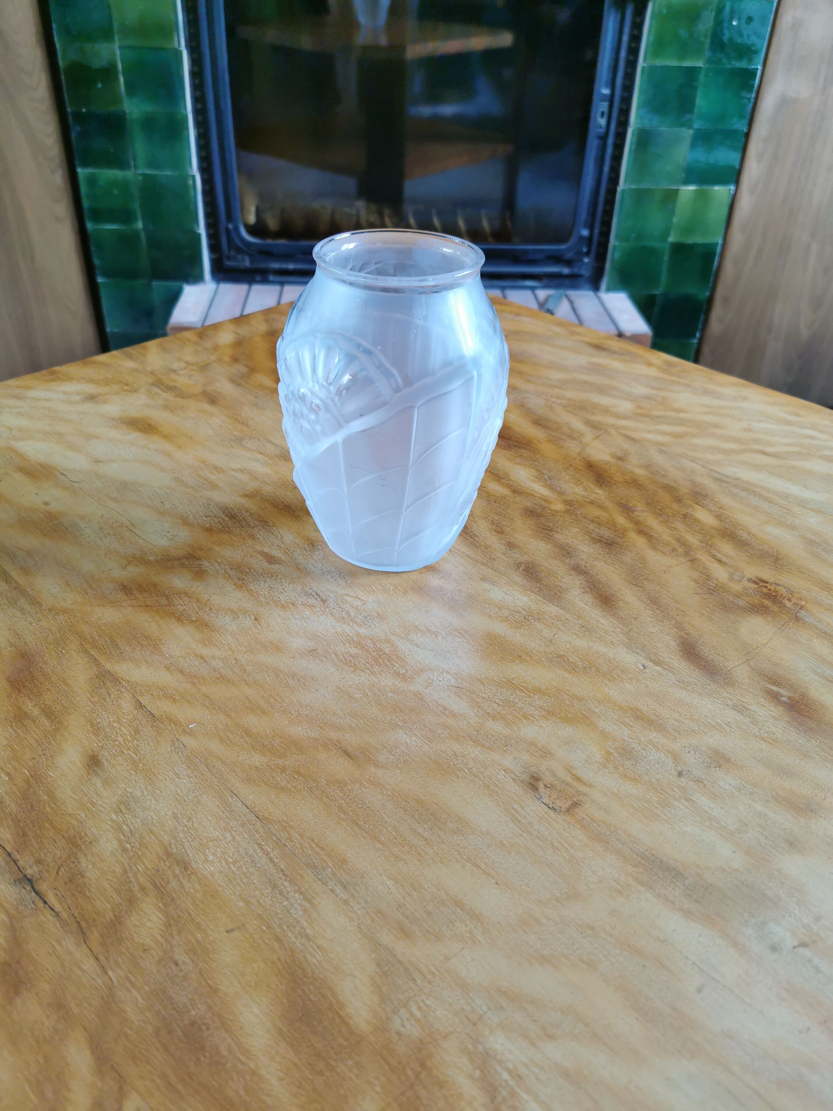 Art Deco vase in white frosted and translucent glass.