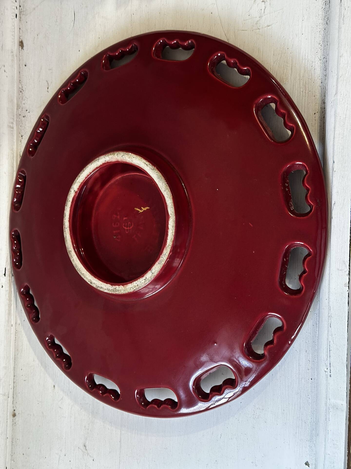 Plat ajouré Saint-Clément par Blanche Letalle mid-Century D 35 cm