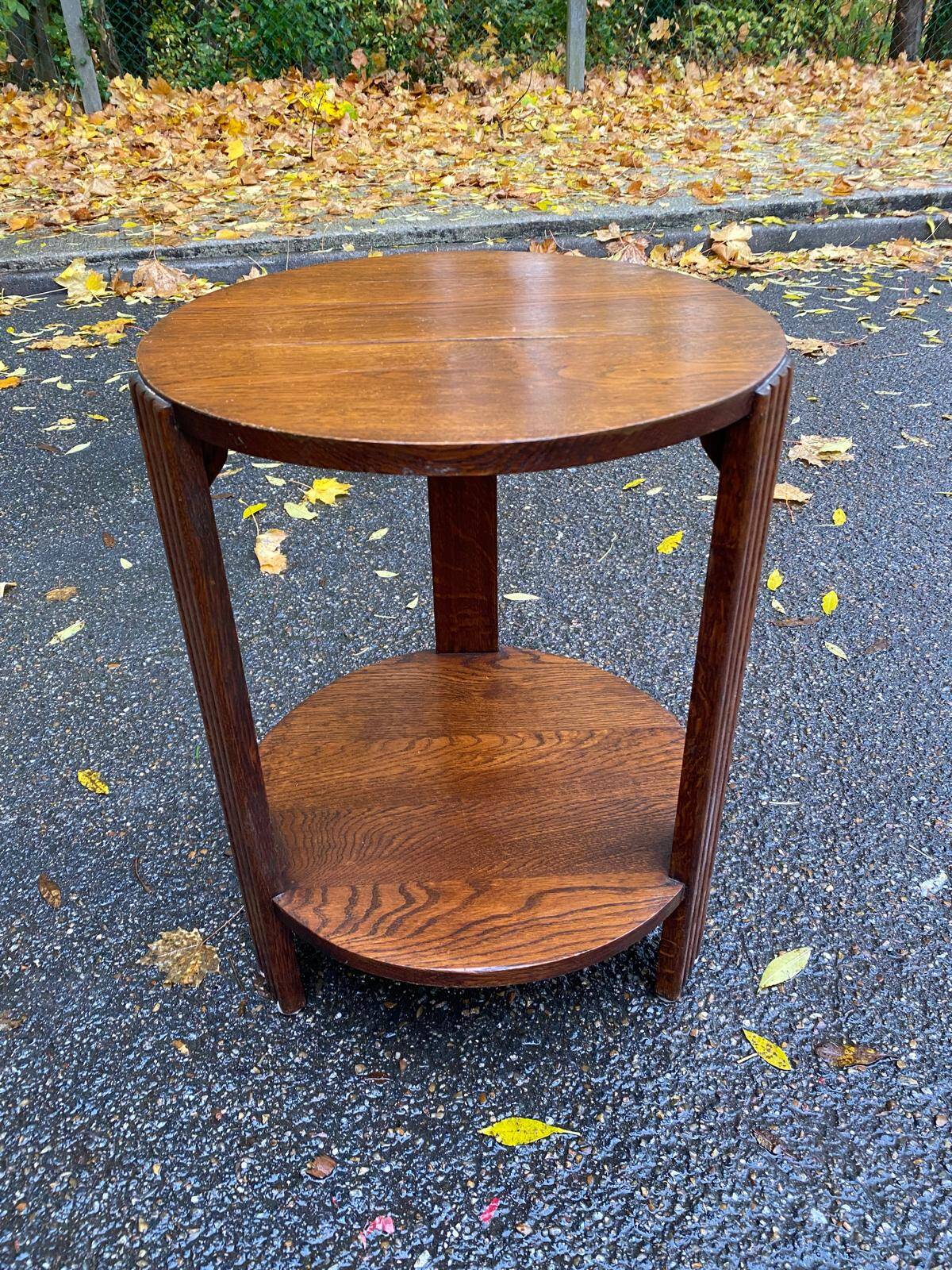 Table d'appoint ronde art déco en chêne massif 1950