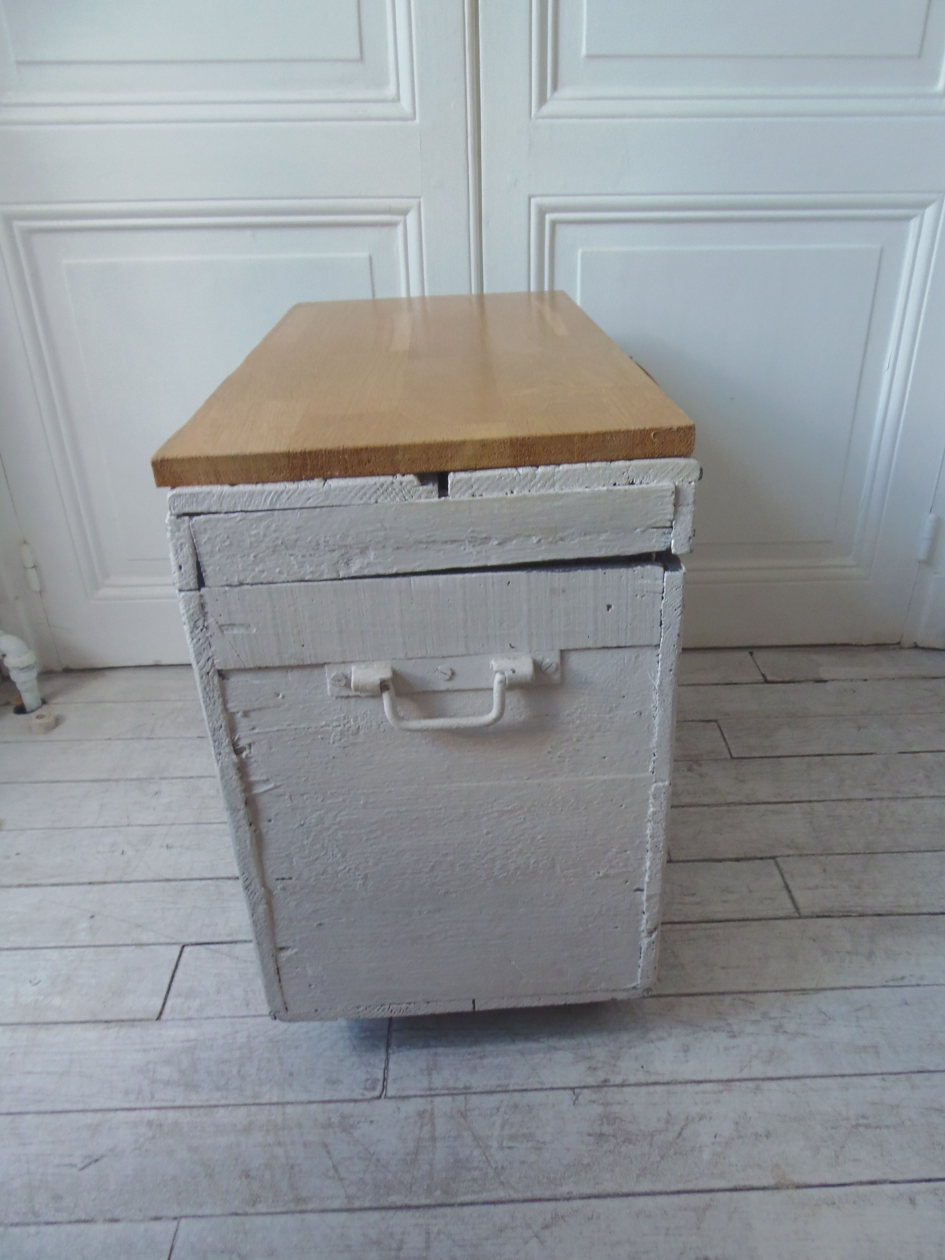 Vintage chest on casters pearl gray interior slate gray, oak top.