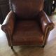 Old cuir club armchair