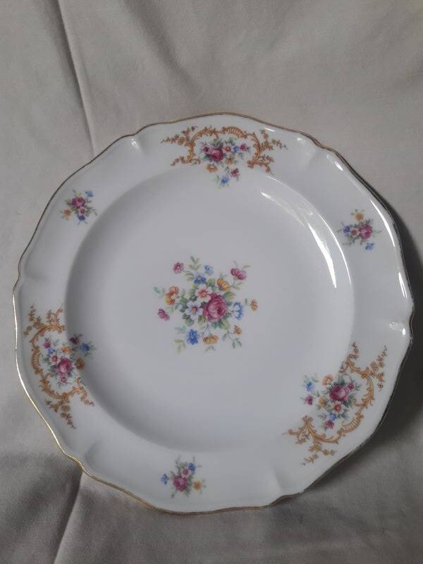 25cm Limoges scalloped plate